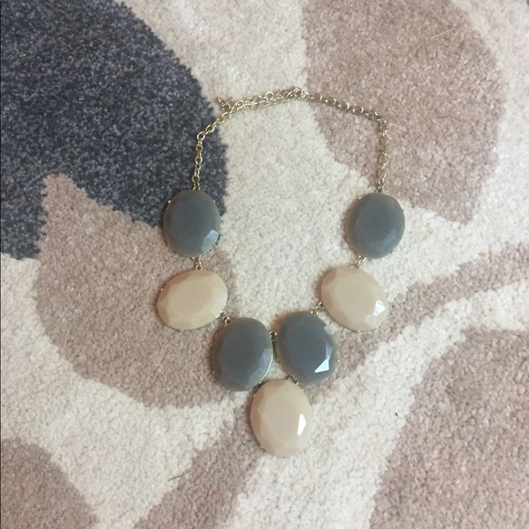 Chunky Necklace - Picture 2 of 3